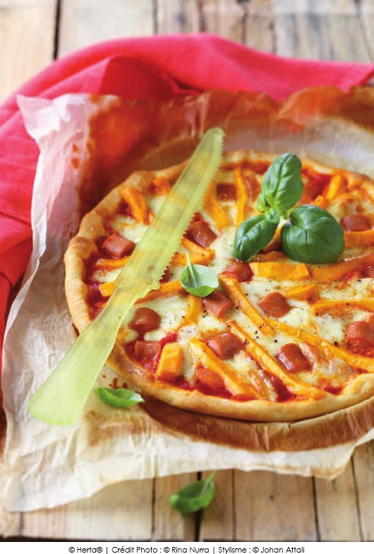 pizza-aux-knacki-mozzarella-et-mimolette