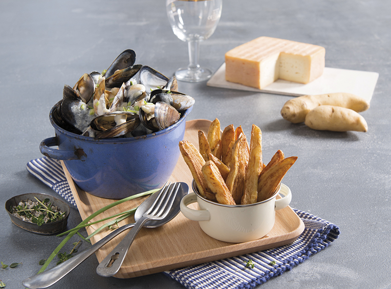 Moules à la crème de Maroilles et frites de Ratte du Touquet A Vos