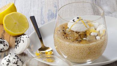 Crème dessert tapioca lait d’amande, meringue citronnée sésame noir