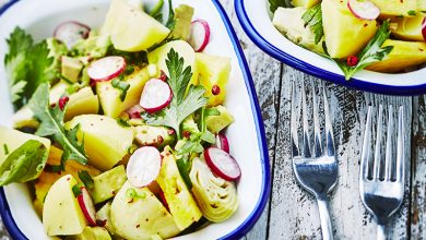 Salade pommes de terre, avocats, artichaut, radis ananas