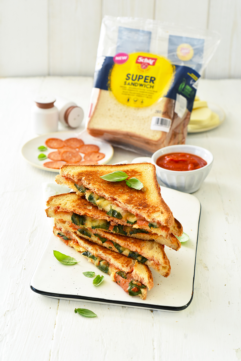 Sandwich pizza grilled cheese