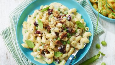 Serpentins Roquefort, petits pois cranberries