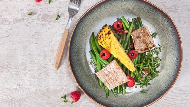 Escalope de veau, polenta snackée salade d’haricots verts framboise