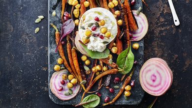 Carottes pois chiches rôtis au miel, burrata grenades