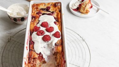 Pudding beurre de cacahuètes, framboises gelée de framboises
