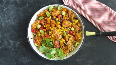 Poêlée de légumes, quinoa mini bouchées de poulet Mexican chili