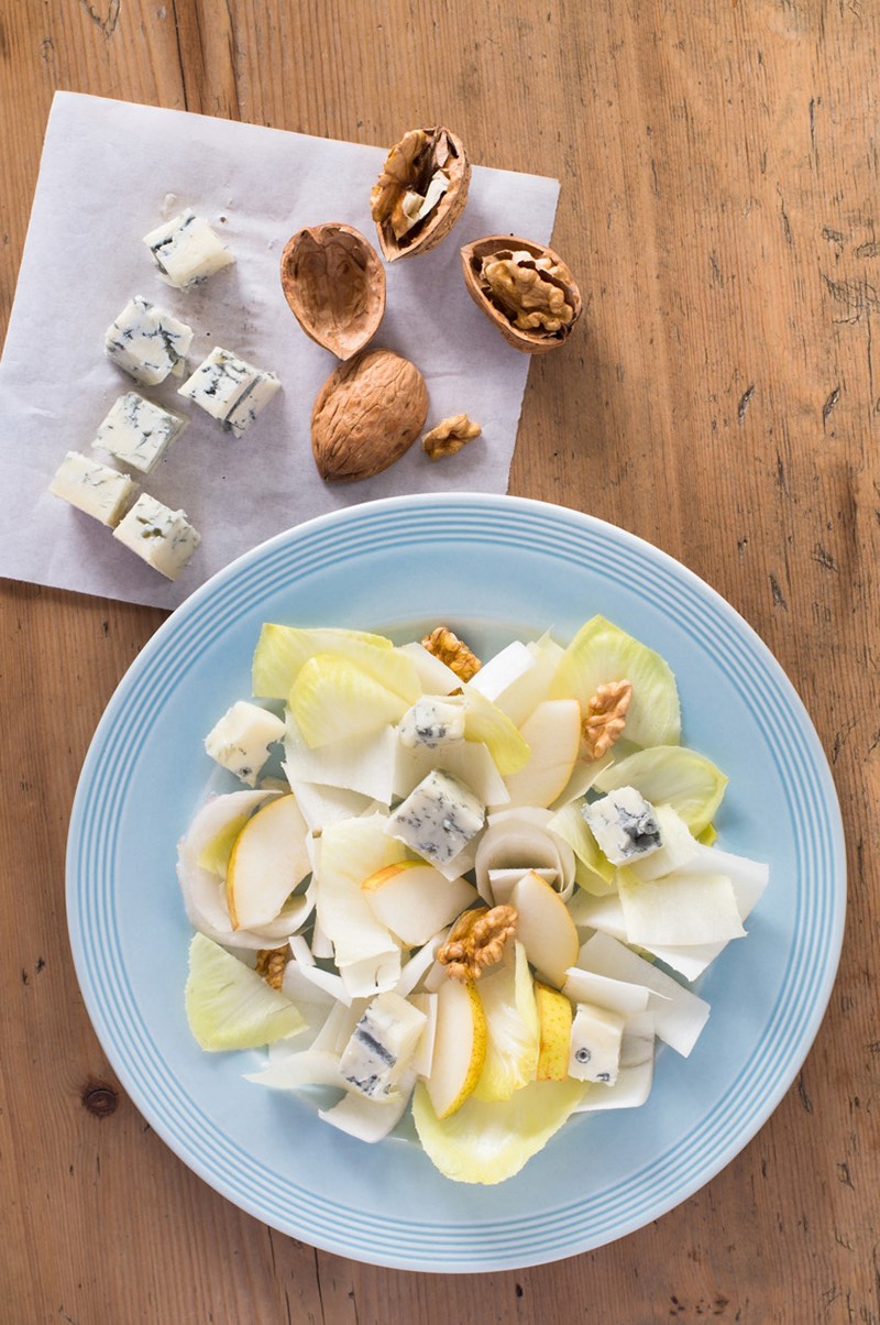 Salade d’endives bleu de Brebis “Urdina” Agour, pommes et noix