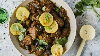 Tajine d’épaule d’agneau citron confit et olives violettes