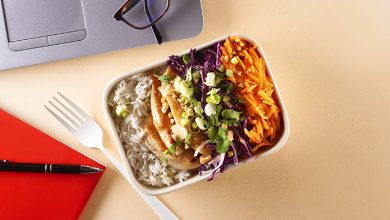 Lunch box d’aiguillettes de poulet grillées au sésame