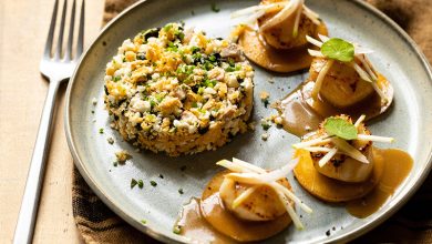 Coquille Saint-Jacques snackée, crumble de Crêpes Fourrées Crème Oignon de Roscoff Gavottes