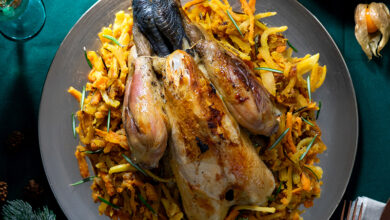 Poulet de Bresse champagne et légumes anciens