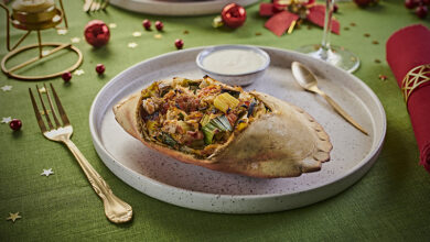 Tourteaux farcis, poireaux, échalotes, sauce au vin blanc persil