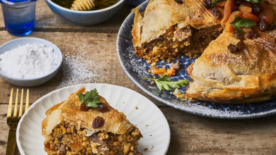 Pastilla d’agneau boulgour, raisins secs miel, abricots secs amandes