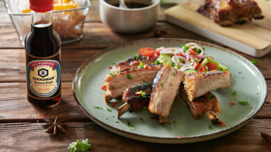 Côtelettes de porc pimentées pommes sauce soja