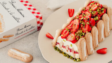 Parfait glacé fraises, pistaches biscuits à la cuillère Bonne Maman
