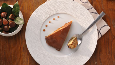 Gâteau de crêpes chocolat, miel de châtaignier praliné