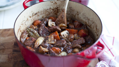 Bœuf Bourguignon pancetta échalotes