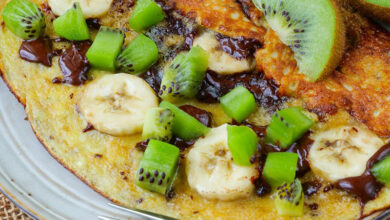 Omelette sucrée banane, kiwi chocolat