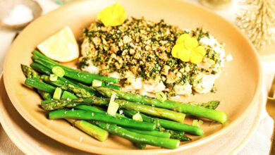 Filet de cabillaud croûte d’herbes légumes verts glacés