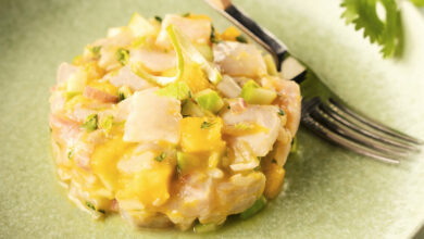 Tartare de bar mangue, pomme Granny Smith, coriandre, sauce citron vert