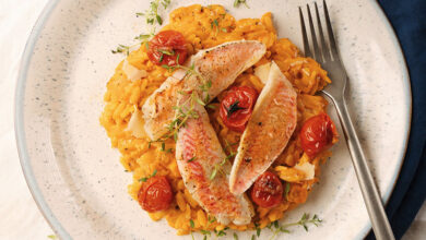 Orzotto tomates rôties à l’ail, rouget barbet cuit à la plancha