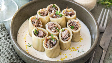 Rigatoni confit de canard, champignons crème à l’échalote parmesan