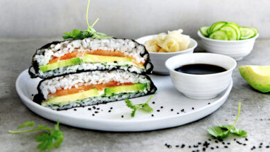 Sandwich sushi avocat, saumon mayonnaise gingembre