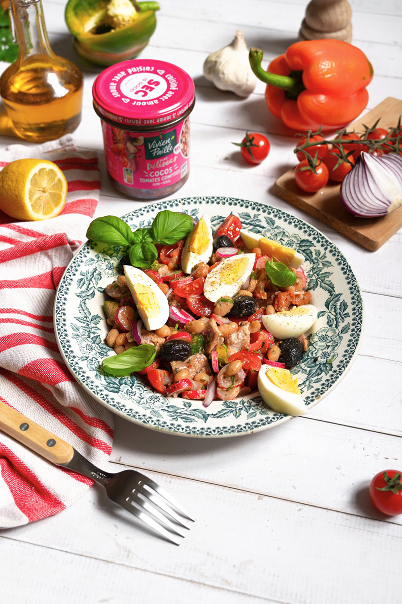 Salade niçoise revisitée cocos tomates confites