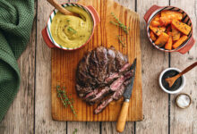 Araignée de bœuf laquée, purée de pois cassés carottes rôties