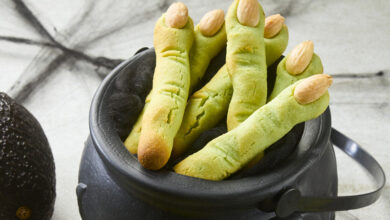 Doigts de sorcière à l’avocat