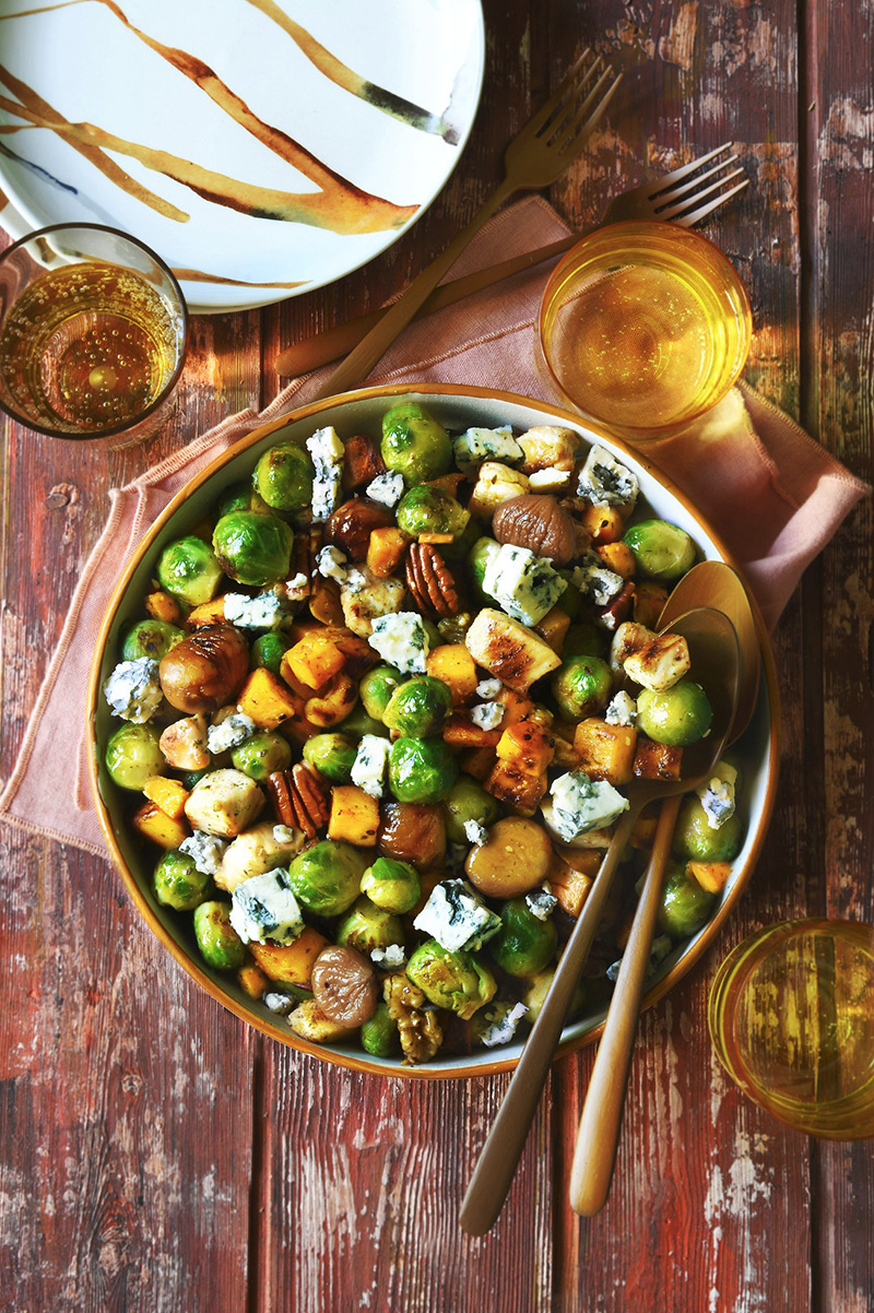 Poêlée d’automne châtaignes, choux de Bruxelles, poulet Bleu du Vercors