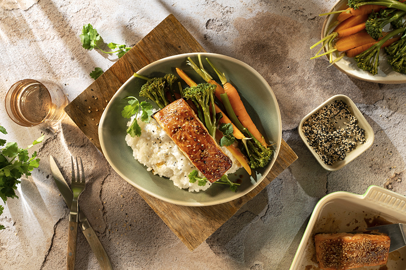 Saumon au four, sauce soja sucrée-sésame