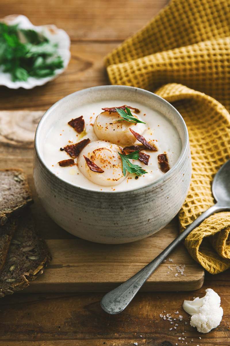Velouté chou-fleur, noix de Saint-Jacques chorizo