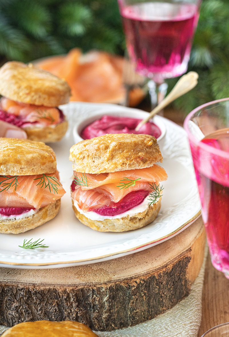 Scones salés saumon fumé, betterave fromage frais