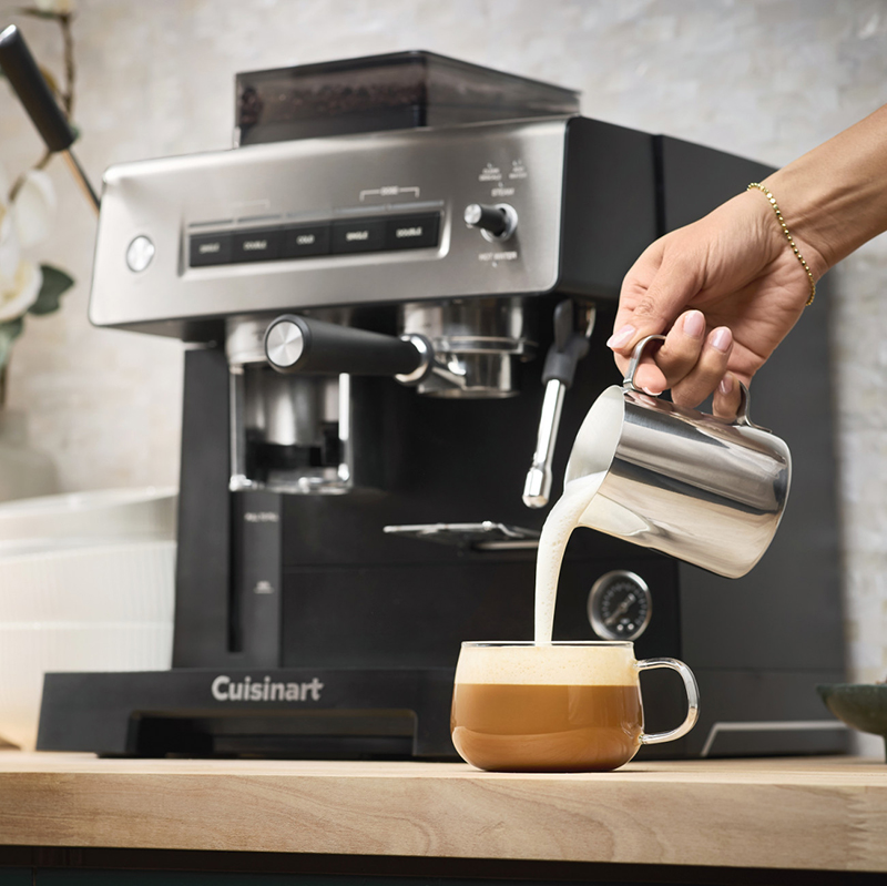 Machine Espresso, moudre, tasser, infuser