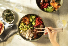 Poke bowl thon et sauce soja sucrée