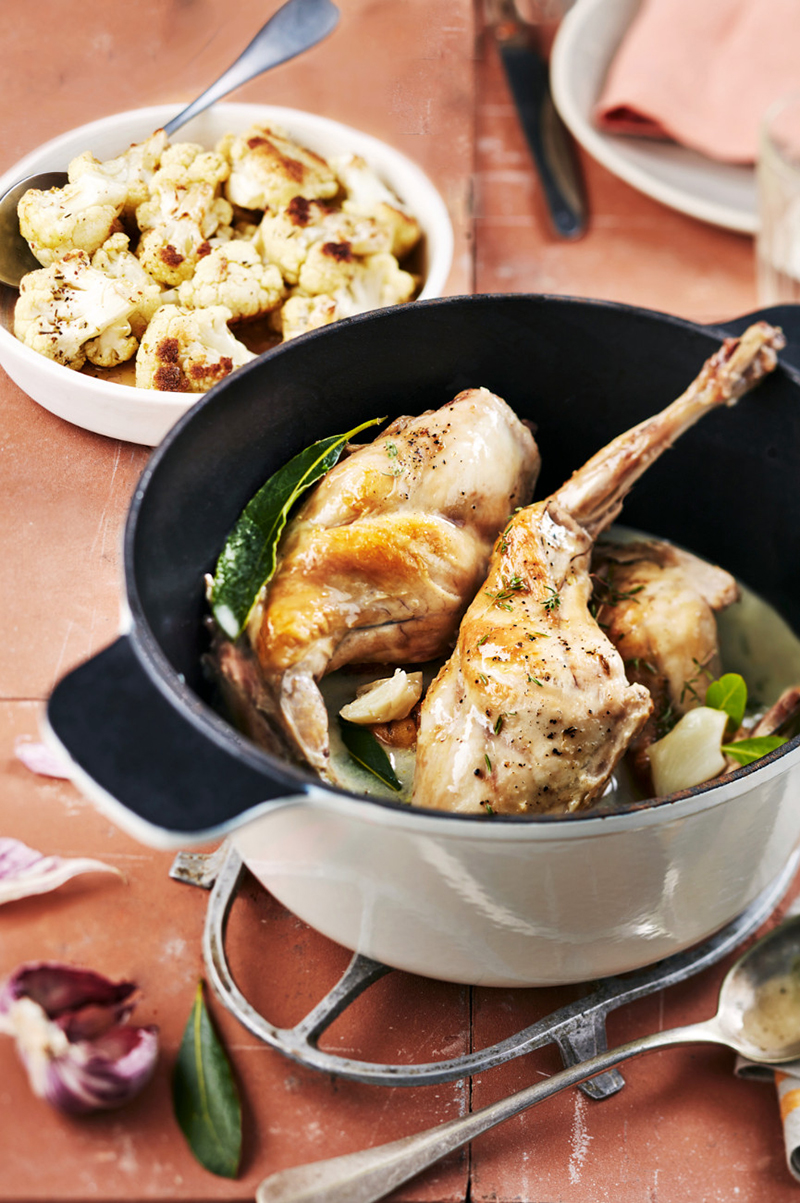 Lapin à l’ail en cocotte