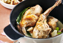 Lapin à l’ail en cocotte