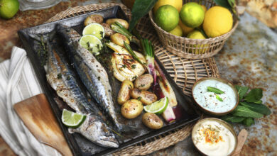 Maquereaux grillés, duo sauces yaourt légumes