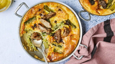 Petits clafoutis à l’agneau, asperges vertes fromage de brebis