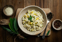 Risotto crémeux poireaux, parmesan sauge croustillante