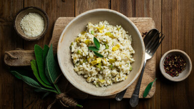 Risotto crémeux poireaux, parmesan sauge croustillante