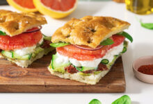 Veggie sandwich focaccia Pamplemousse Rose de Floride