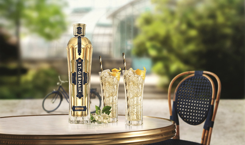 Le St Germain Spritz Le Cocktail Star De L Ete A Vos Assiettes Recettes De Cuisine Illustrees
